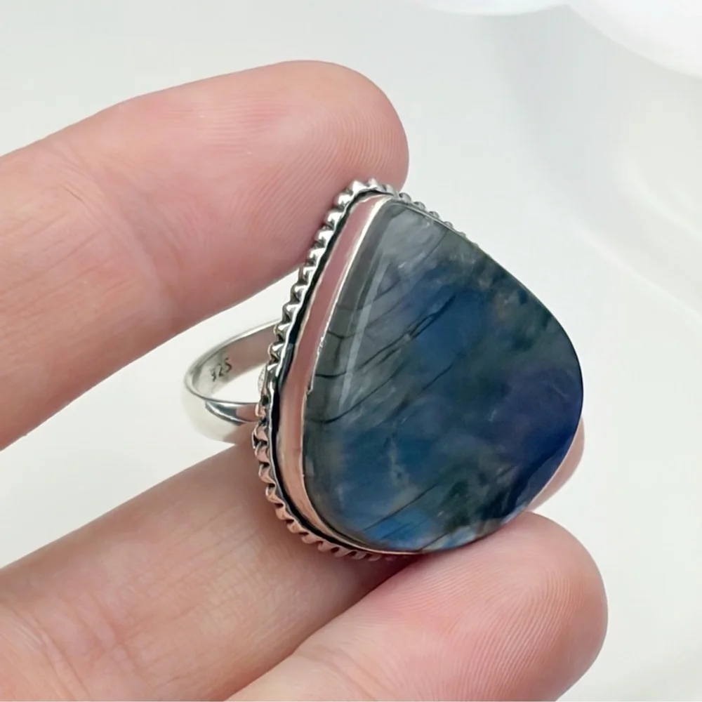 Natural Purple Labradorite Ring Size 8 1/2 8.5 Boho 925 Sterling Silver Overlay